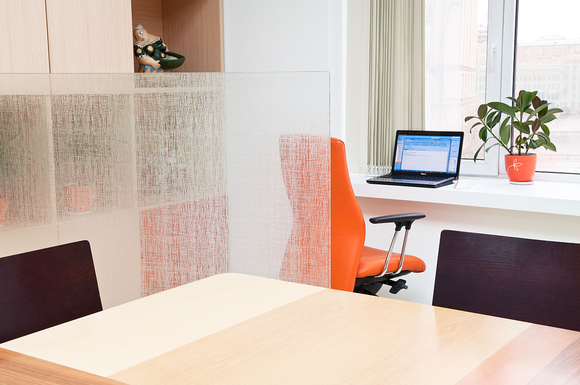 Фото Мобильные стеклянные перегородки UALCOM-ICE