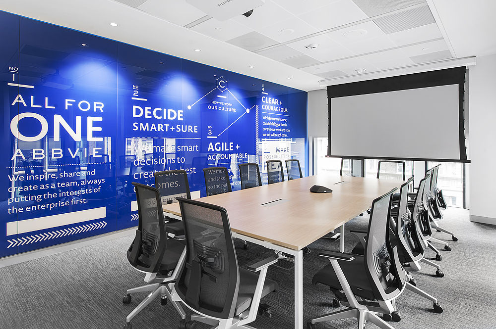 Фото Цельностеклянные перегородки UALCOM-Crystal