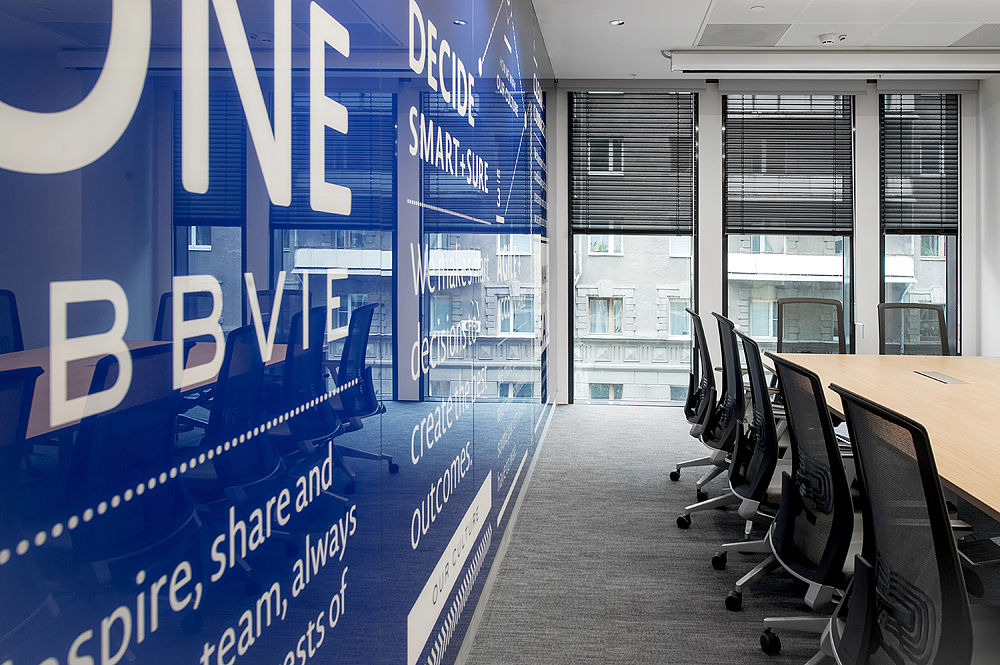 Фото Цельностеклянные перегородки UALCOM-Crystal