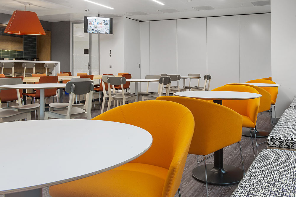 Фото Глухие раздвижные перегородки UALCOM Hufcor