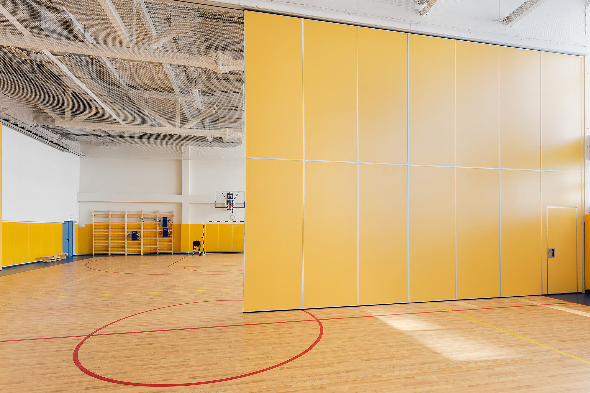 Фото Глухие раздвижные перегородки UALCOM Hufcor