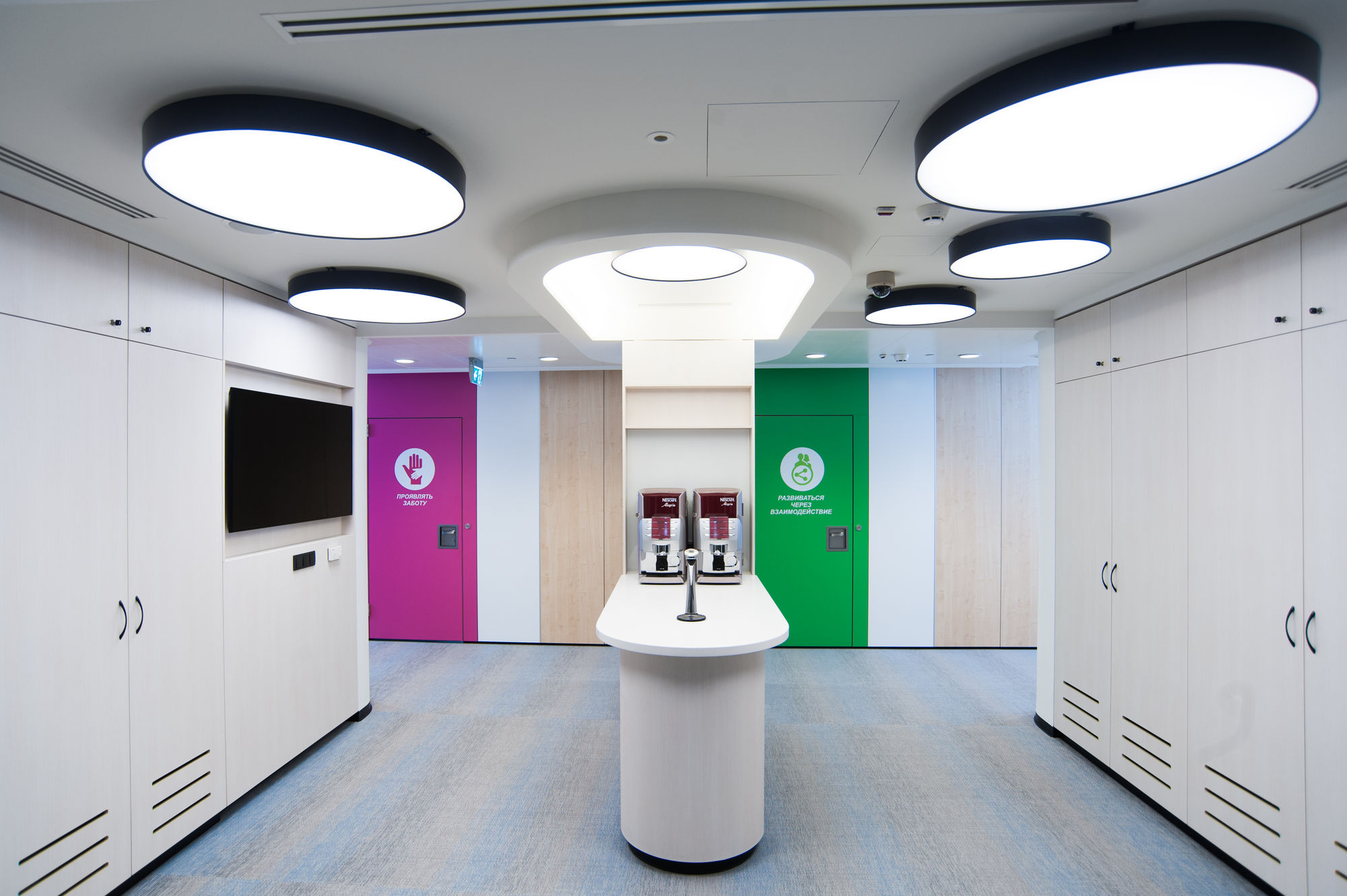 Фото Глухие раздвижные перегородки UALCOM Hufcor