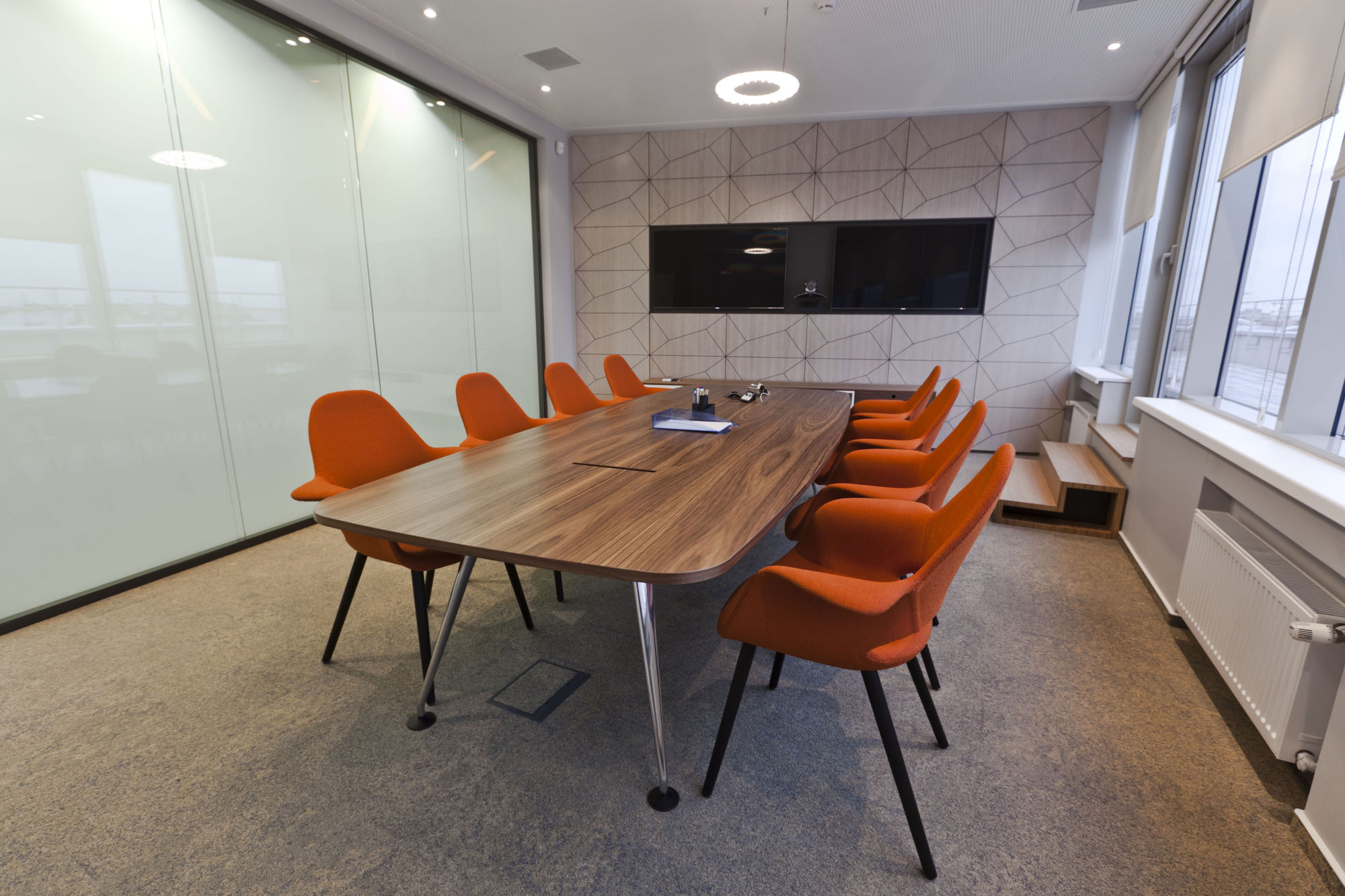 Фото Стекло с переменной прозрачностью UALCOM SmartGlass