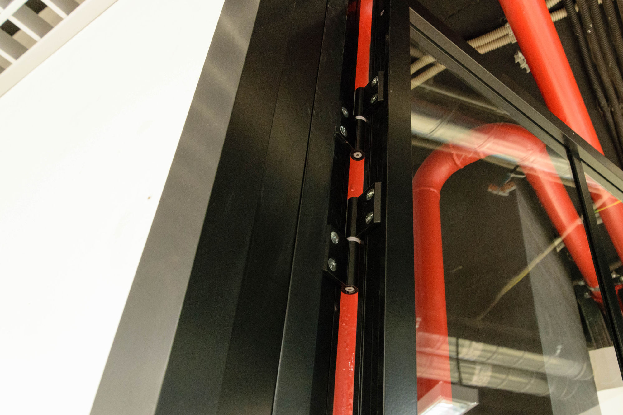 Фото Двери UALCOM-Quadro