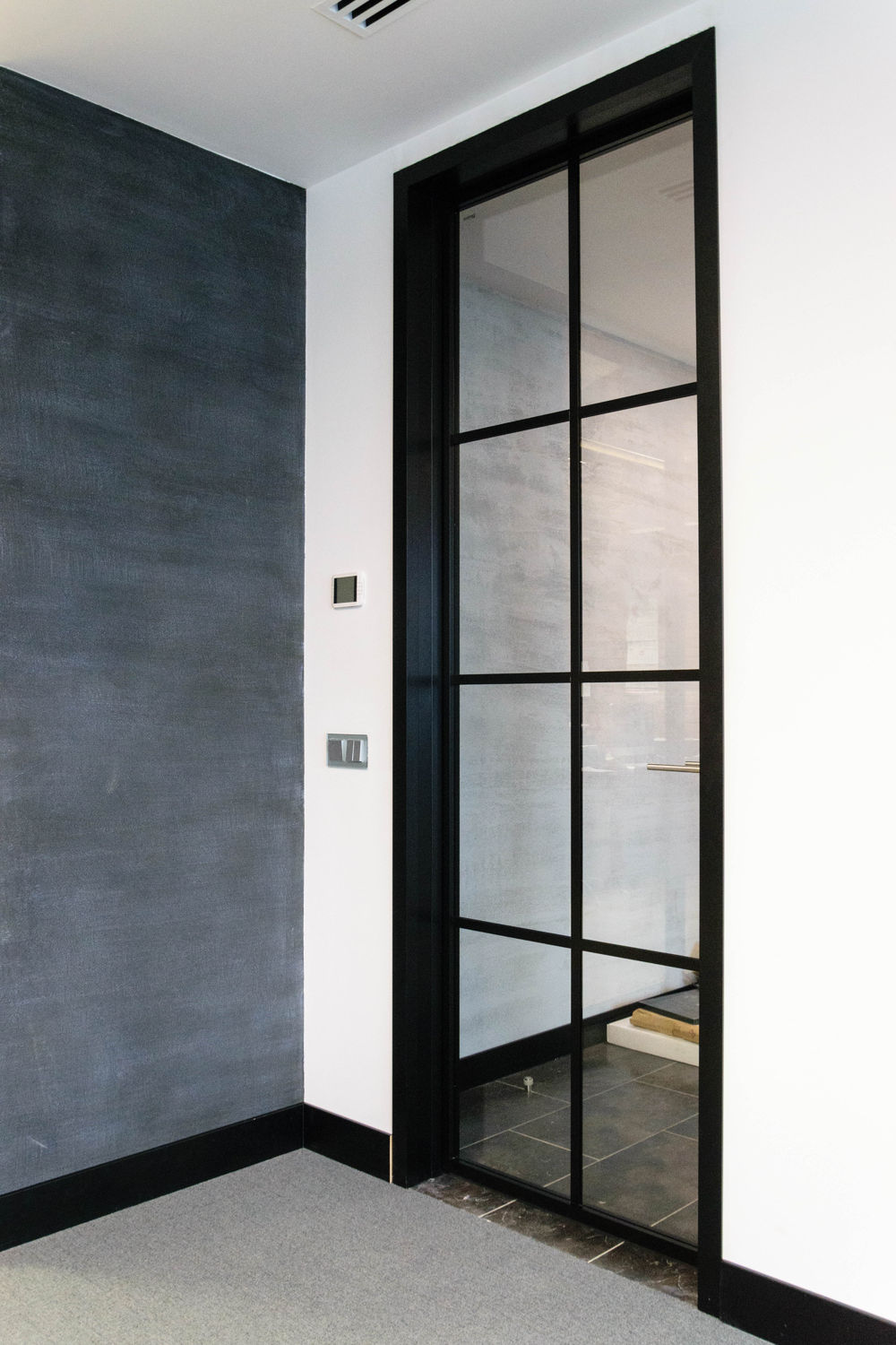 Фото Двери UALCOM-Quadro