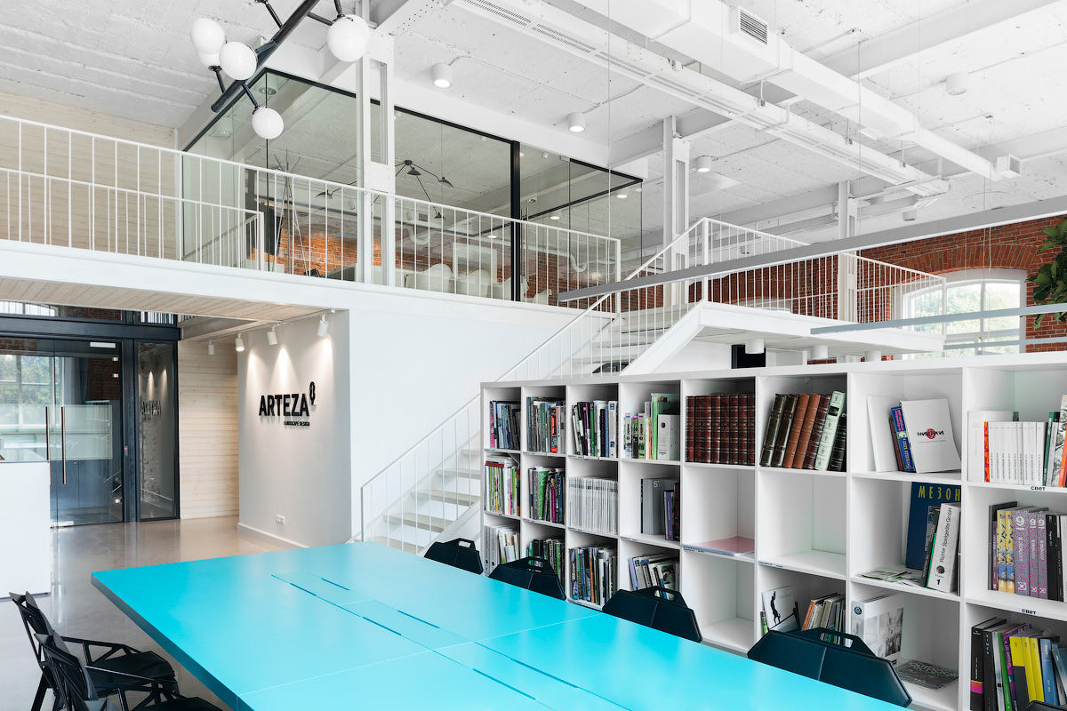 Фото Каркасная перегородка с дверью UALCOM-Quadro