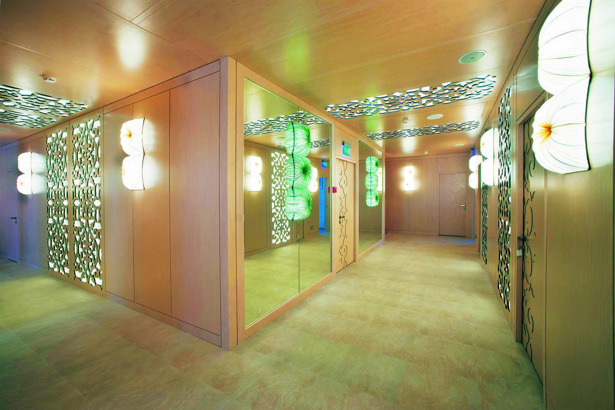 Фото Облицовка панелями UALCOM-Regina