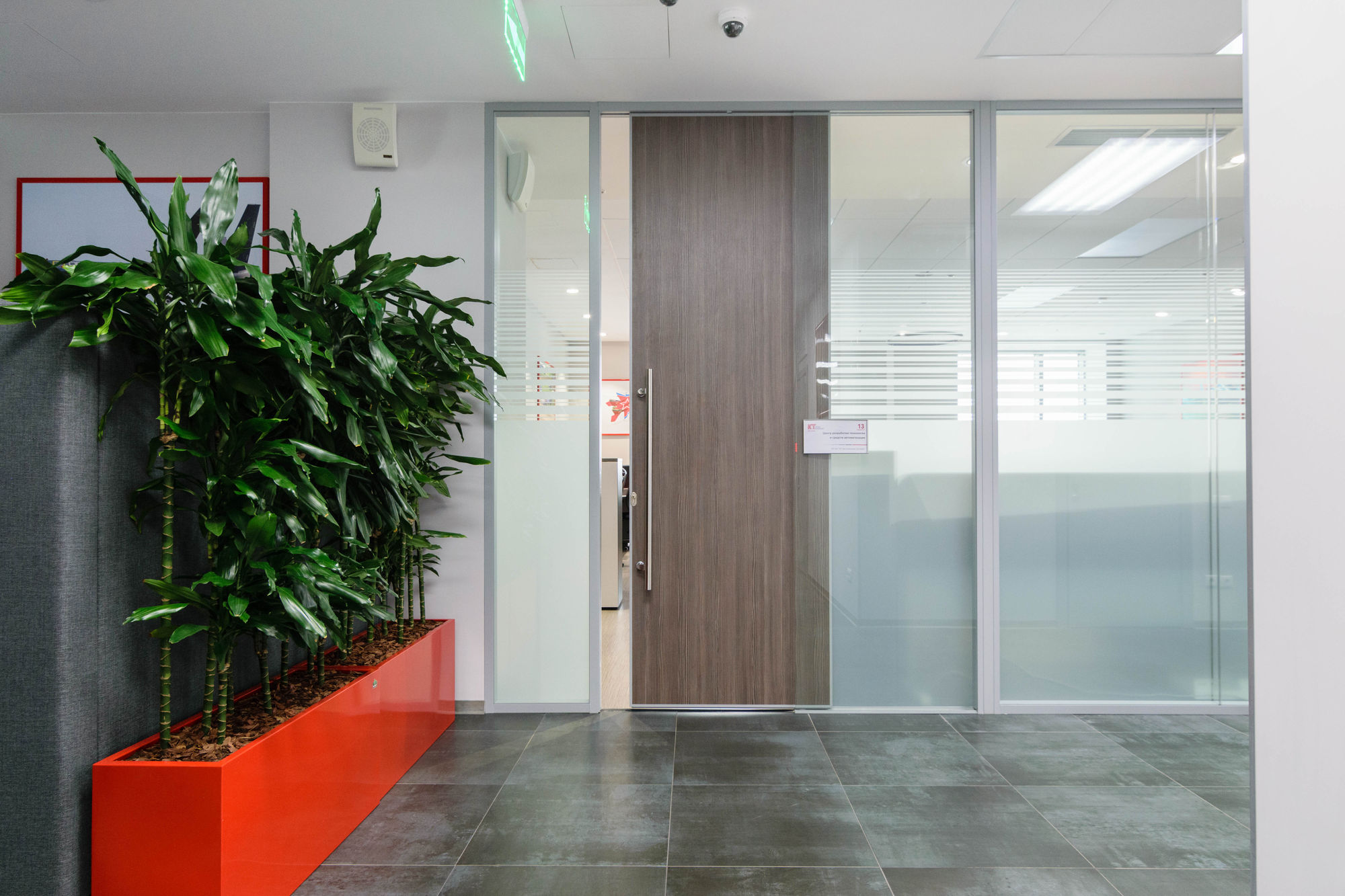 Фото Двери из стекла и ЛДСП UALCOM-Vitero