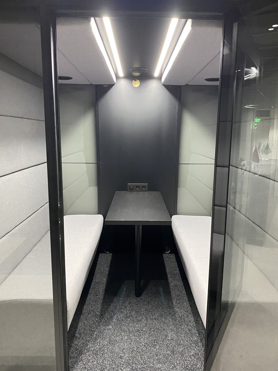 Фото Акустические кабинки