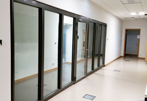 Компания UALCOM выполнила комплекс работ по обустройству пространств в визовом отделе посольства Германии.