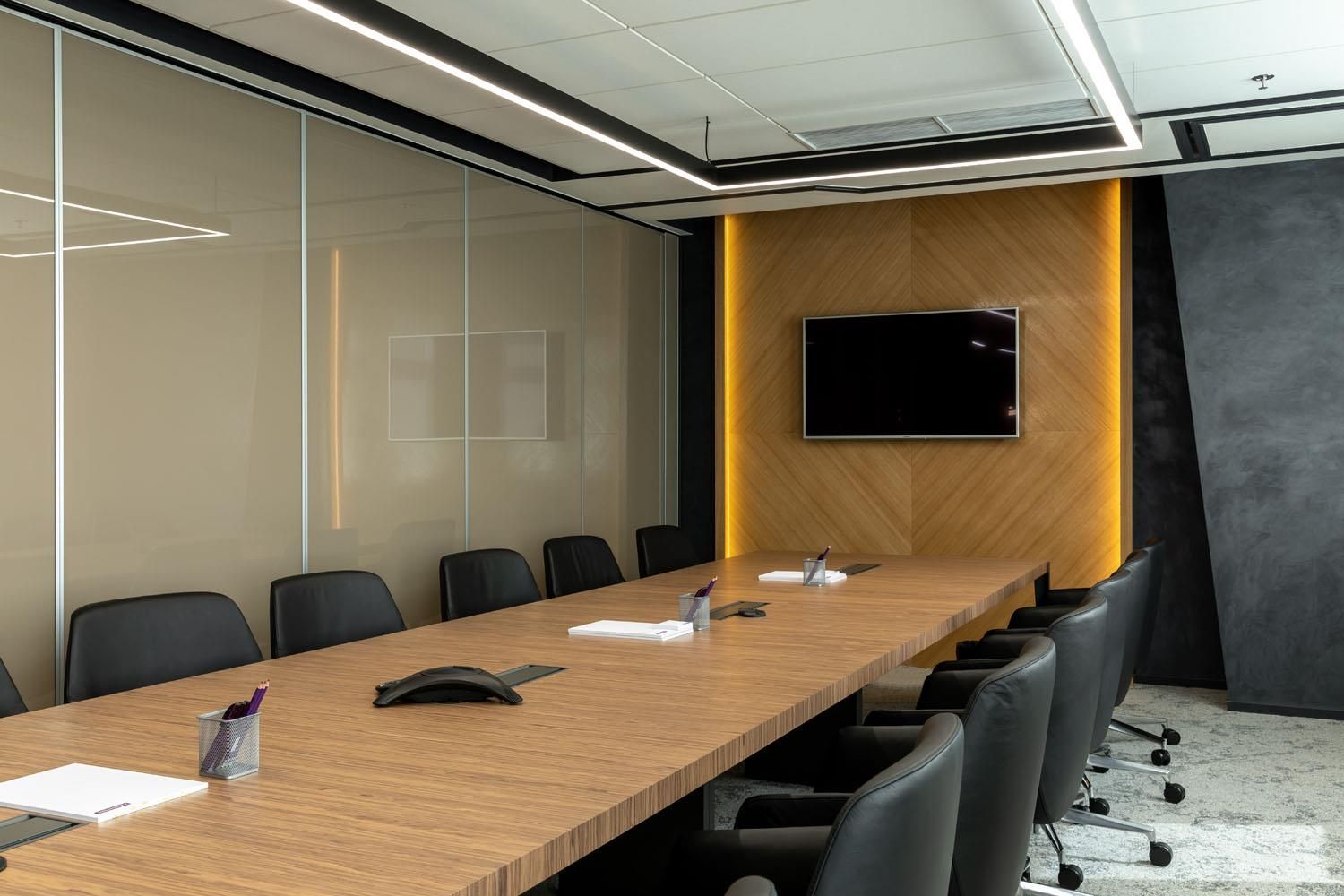 Фото Компания UALCOM закончила проект нового офиса международной компании «Dentons»