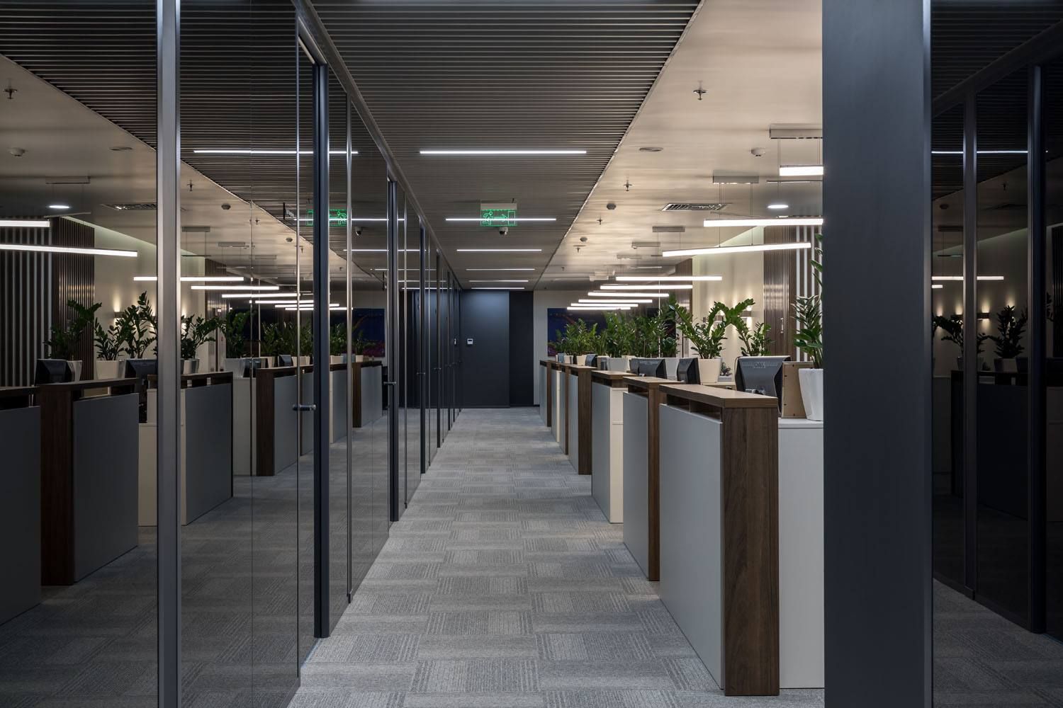 Фото Компания UALCOM закончила проект нового офиса международной компании «Dentons»