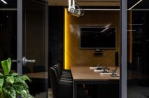 Компания UAlcom оборудовала офис Dentons современными перегородками и дверями