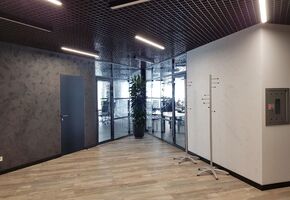 UALCOM-Standart в проекте Эффектный дизайн для стильного офиса крупнейшего строительного холдинга Kesz.